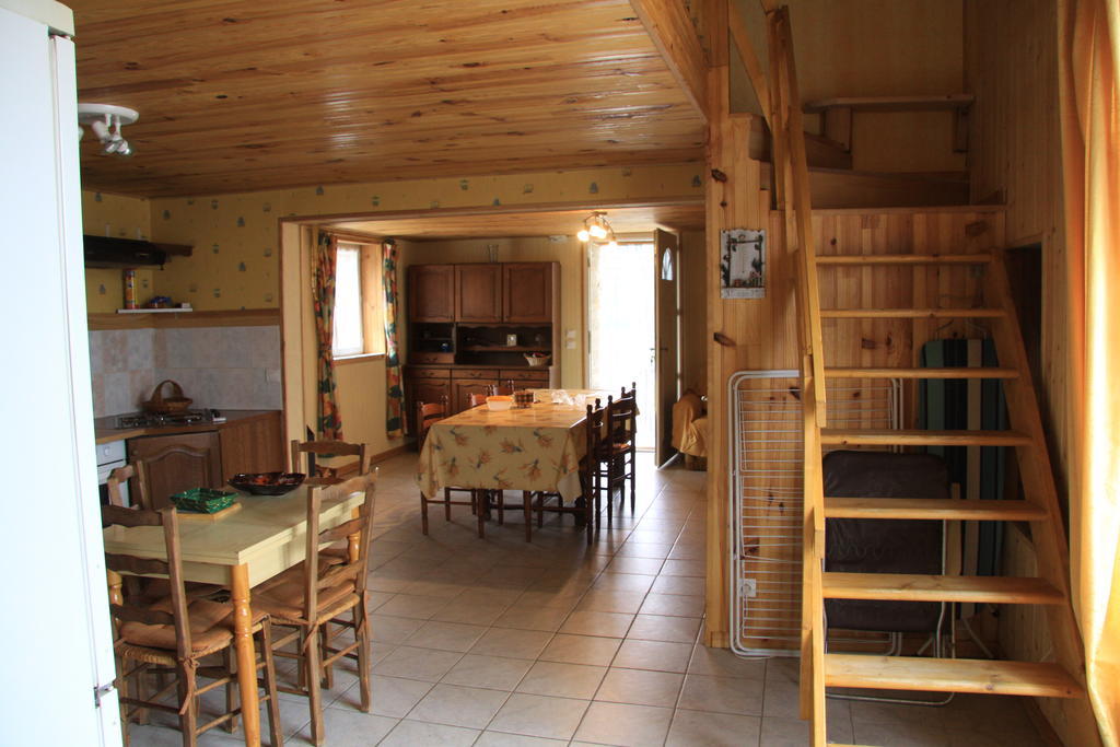 Gite Chez Coste Gilles Saint-Privat-du-Dragon Exterior photo
